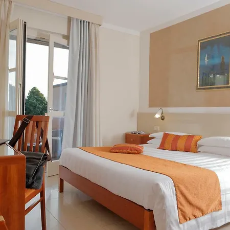 Hotel Michelangelo 3*