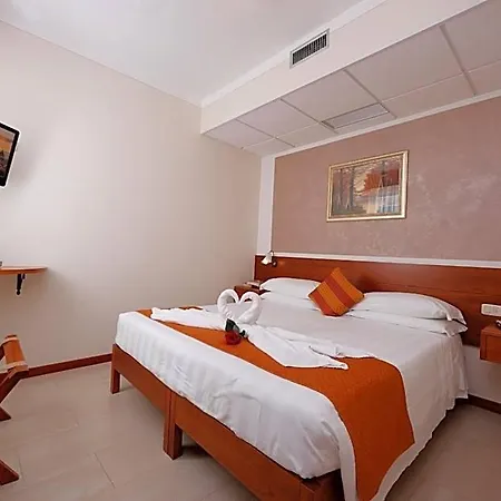 Michelangelo Hotel 3*