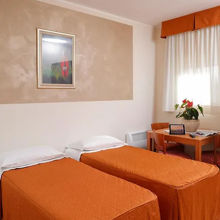 Michelangelo Otel 3*